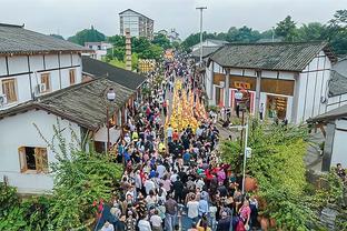 难阻失利！邹雨宸18中8砍并列最高21分外加4篮板